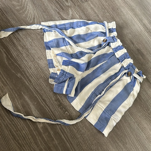 American Eagle stripe high waist paperbag short - Picture 5 of 7